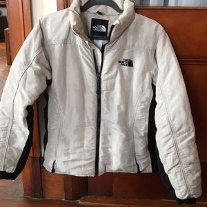 Northface winter coat. Silver/black.